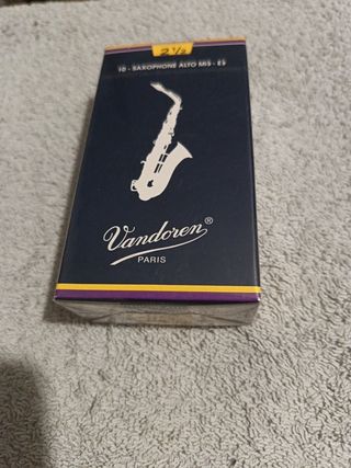 Cañas Saxo Alto Vandoren 2 1/2