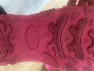 Botas de nieve rosas para niña