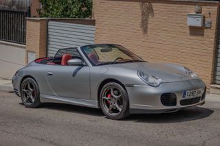 Porsche 911 Carrera 4 Cabrio