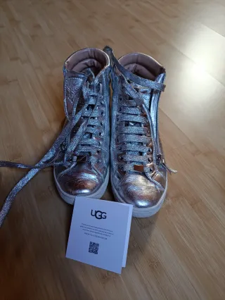 Botas UGG Olive Metallic