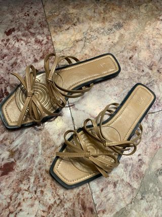Sandalias Zara Beige Lazo