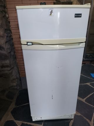 Frigorífico Butsir a gas