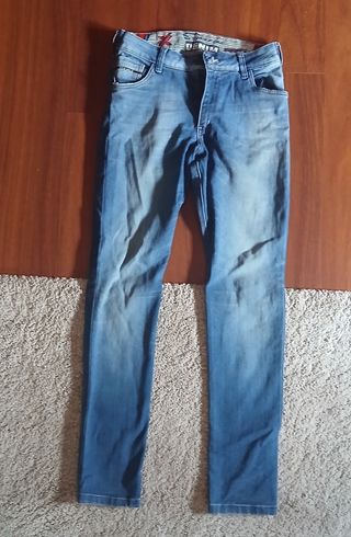Vaqueros ajustados azules