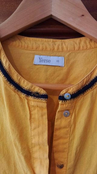 Camisa amarilla sin mangas Yerse Talla M