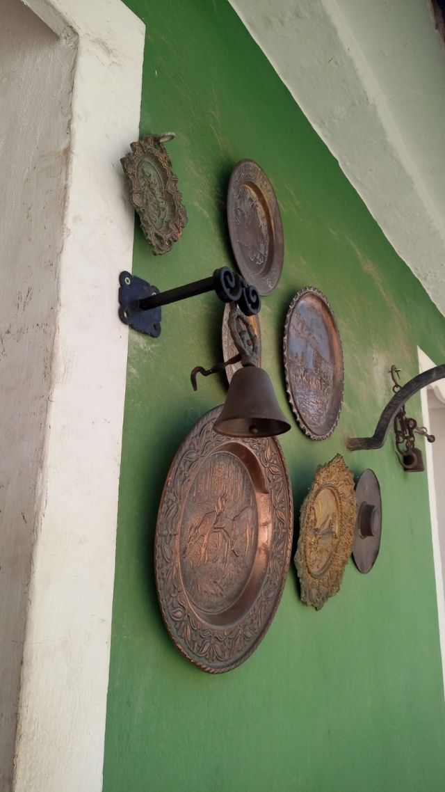 Lote de campanillas decorativas de latón