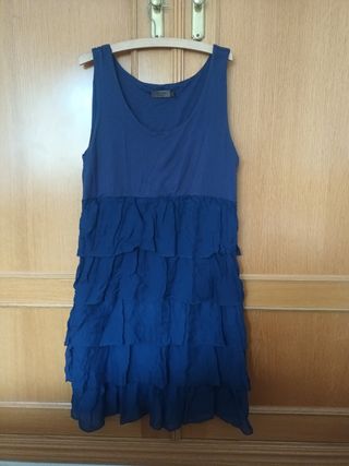 Vestido azul con volantes
