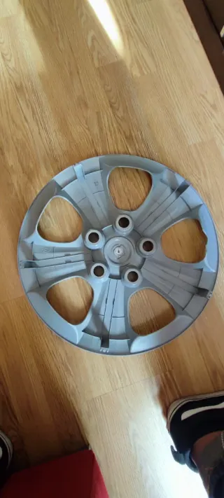 Tapacubos Hyundai 15