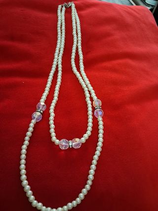Collar doble vuelta de perlas y cristal de roca 
