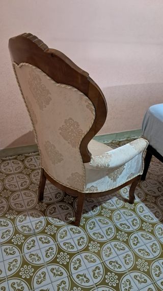 Poltrona elegante salotto tessuto e legno