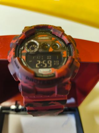 Reloj Casio Hombre Camuflaje Rojo