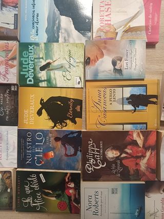 NOVELAS DE AMOR ANTIGUAS 
 CADA UNA A 5 EUROS .
