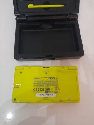 Nintendo DS Lite Verde + 3 Juegos