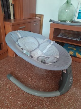 Mecedora bebé Kinderkraft con música