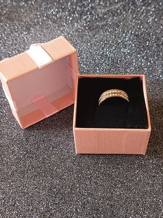 Anillo Rosa Dorado con Cristales