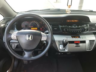 Honda FR-V 2007