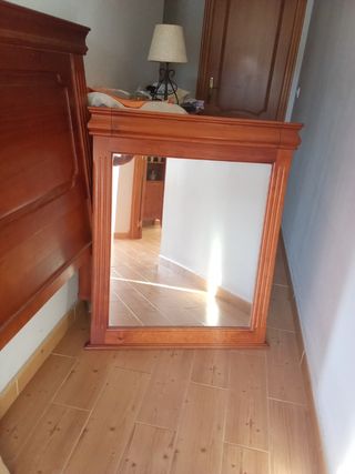 Espejo de cómoda de madera
