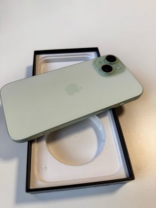 iPhone 15 - 100% Batería 