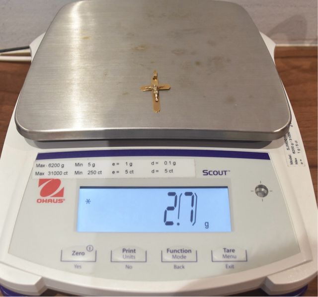 CRUZ DE ORO 18K/2.7Gr