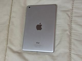 iPad Mini bianco e alluminio