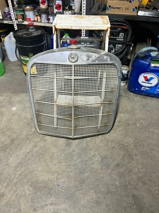 Calandra Mercedes W115 W114