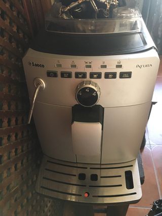 Cafetera Saeco Intuitia para piezas o  areglo!