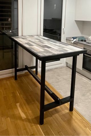 Mesa alta cocina tipo barra madera y metal