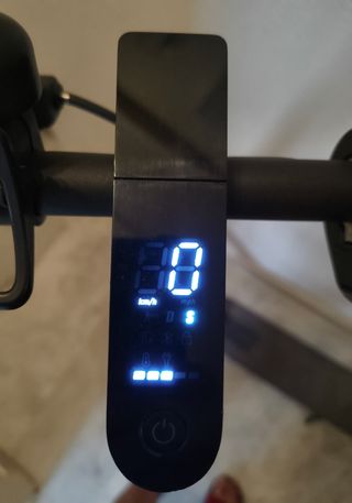 Patinete Eléctrico Xiaomi Mi Essential