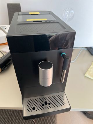 Cafetera Cecotec Superautomática Compacta