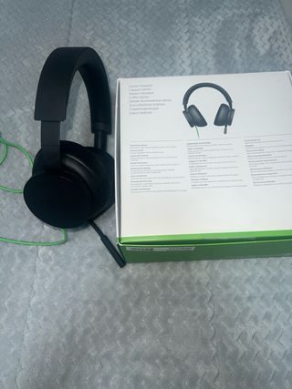 Xbox Series X da 1 TB con accessori