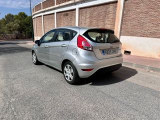 Ford Fiesta 1.5 TDCI 75 CV CON ETIQUETA C