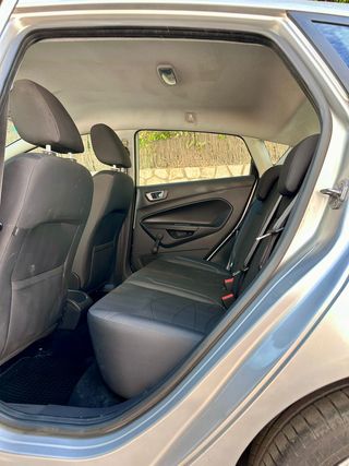Ford Fiesta 1.5 TDCI 75 CV CON ETIQUETA C