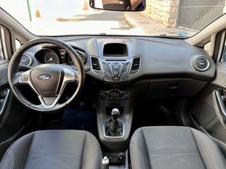 Ford Fiesta 1.5 TDCI 75 CV CON ETIQUETA C