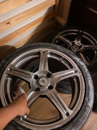 Neumáticos 205/45 R17