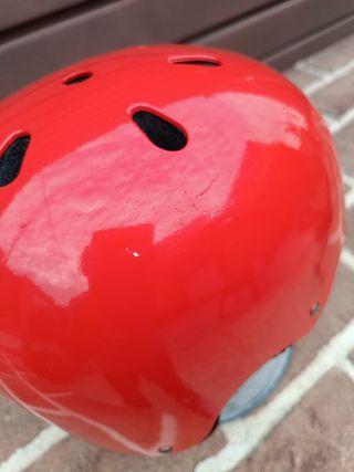 Casco Patinete Rojo