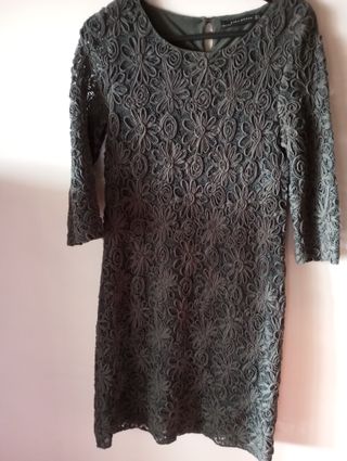 Vestido flores bordadas