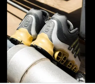 ADIDAS T/ 40-2/3 , 41-1/3 , 42-2/3 , 43-1/3 Y 44