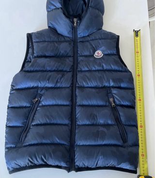 Chaleco de plumas Moncler original para chico