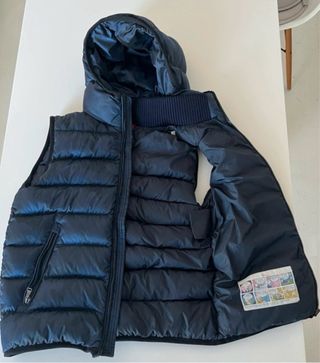 Chaleco de plumas Moncler original para chico
