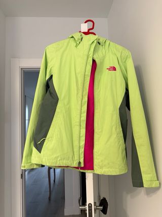 Chaqueta The North Face verde y rosa