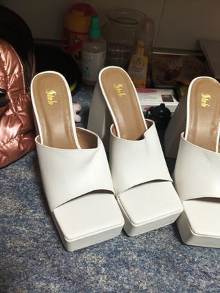 2 Pares Tacones Blancos Plataforma
