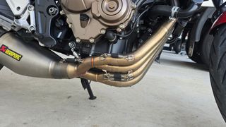Línea completa escape Akrapovic Honda CB650F