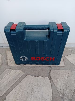 Taladro Bosch CSB 550-2 con maletín