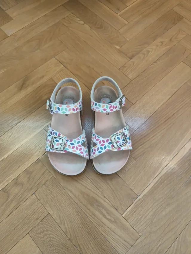 Sandalias Pablosky Talla 32. Piel.