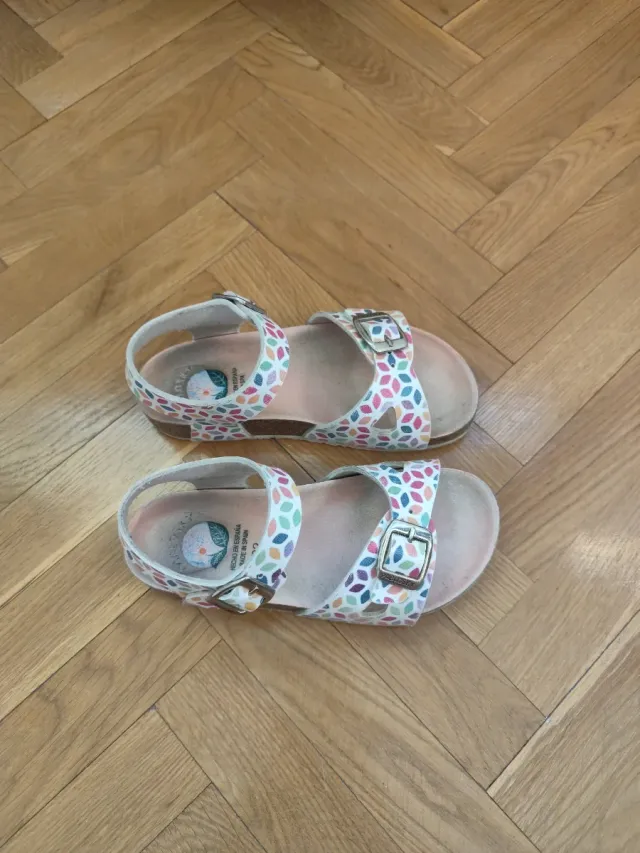 Sandalias Pablosky Talla 32. Piel.