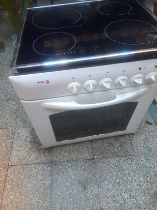 Horno y vitrocerámica Fagor