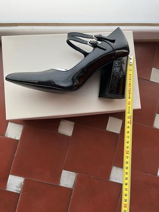 Zapato salón charol negro doble tira T.38