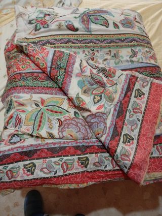 Edredón estampado floral multicolor