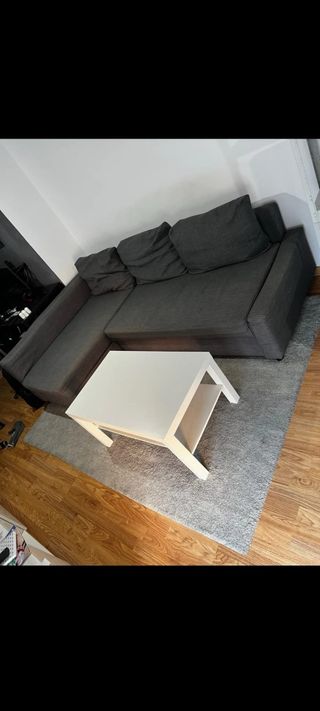 Alfombra + mesa blanca