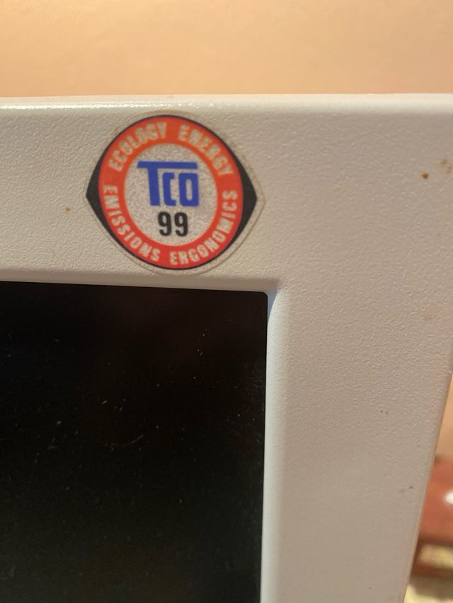 Monitor SamTro, modelo 51S y Teclado 