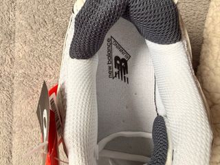 New Balance 530 Plata y Blanco